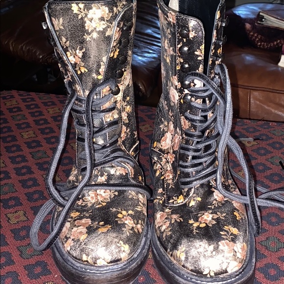 Free People Boots - Picture 4 of 6